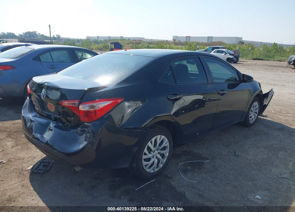 2018 TOYOTA COROLLA LE VIN: 5YFBURHE5JP847184