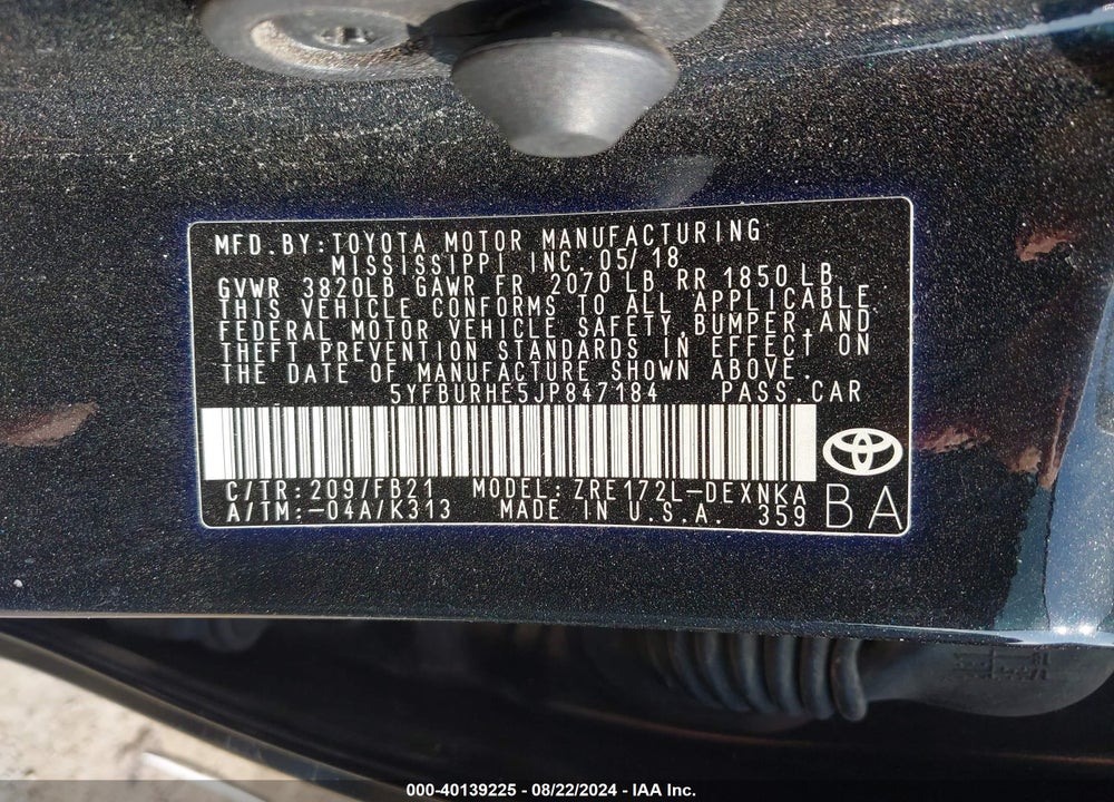 2018 TOYOTA COROLLA LE VIN: 5YFBURHE5JP847184