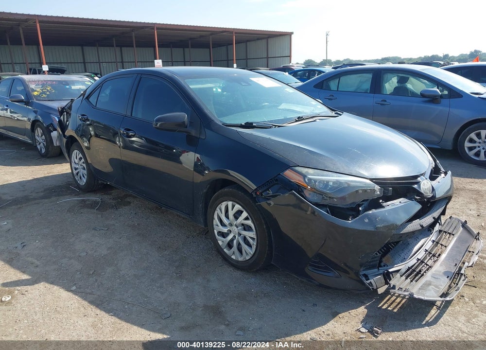 2018 TOYOTA COROLLA LE VIN: 5YFBURHE5JP847184