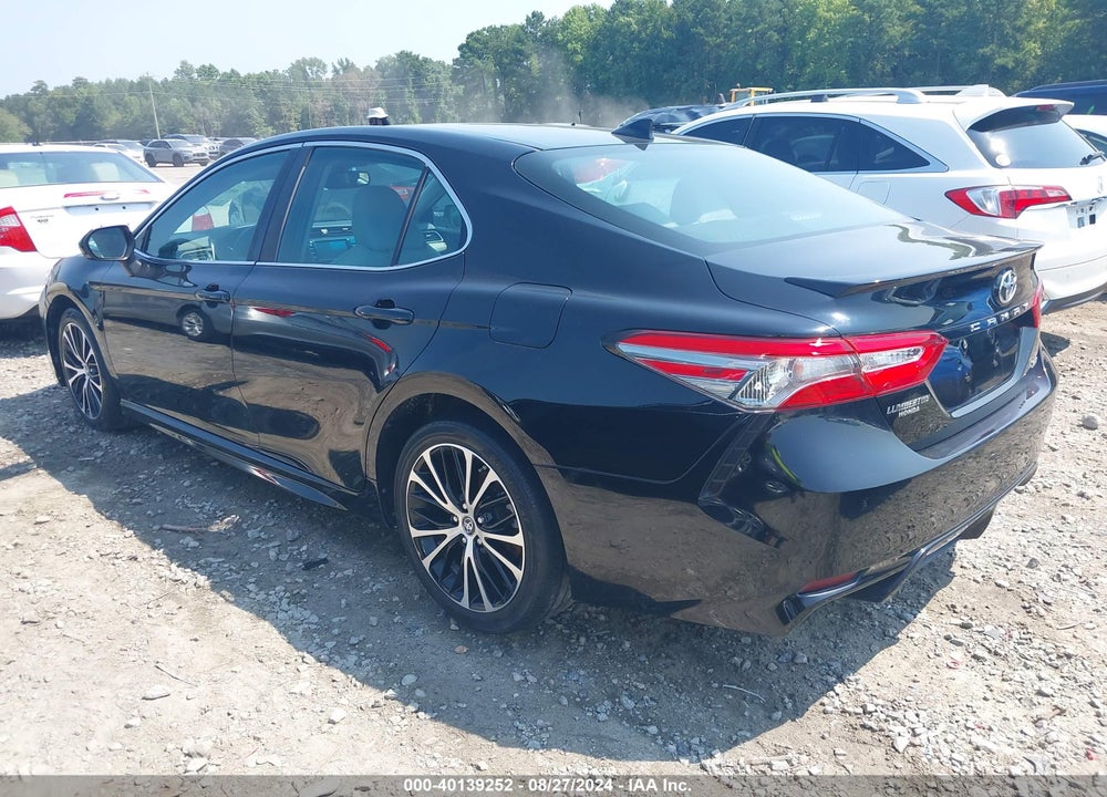 2019 TOYOTA CAMRY SE VIN: 4T1B11HK7KU226870