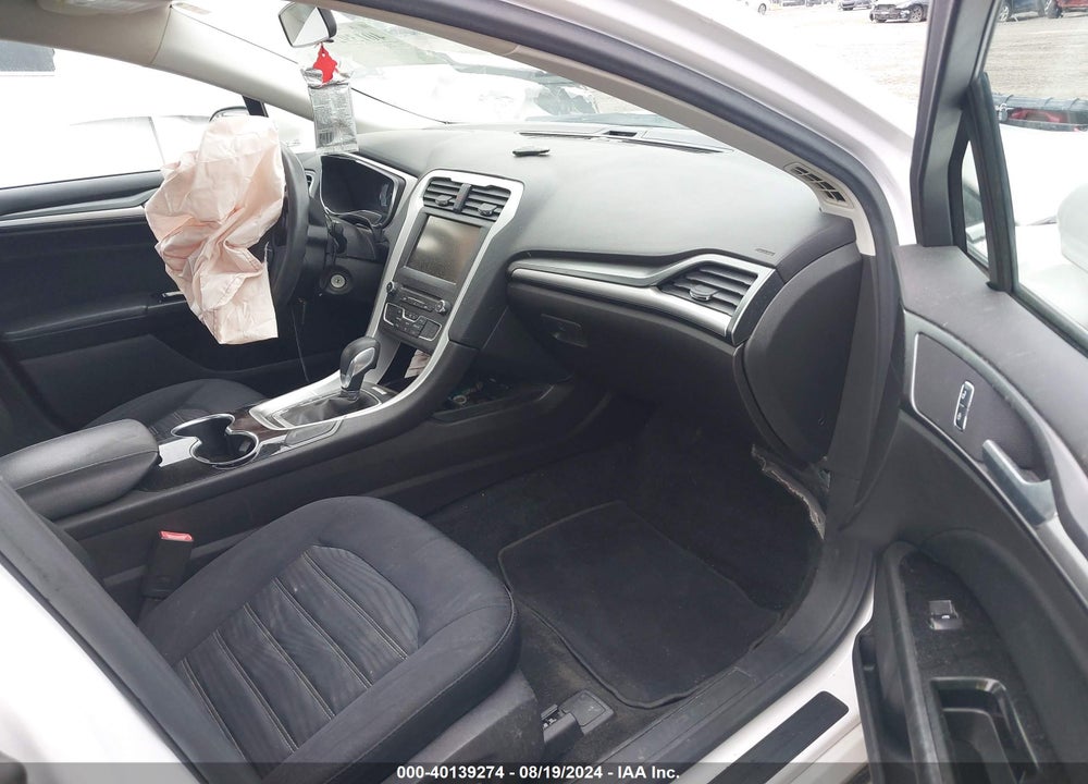 2016 FORD FUSION SE VIN: 3FA6P0H78GR300182