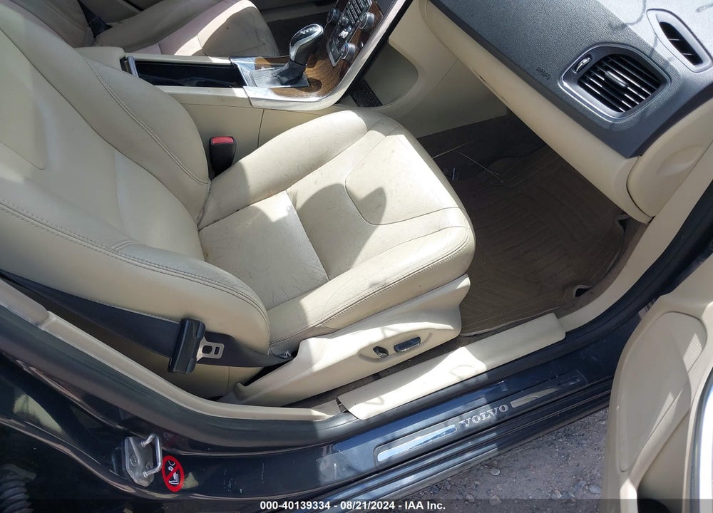 2015 VOLVO S60 VIN: YV126MFB2F2301366