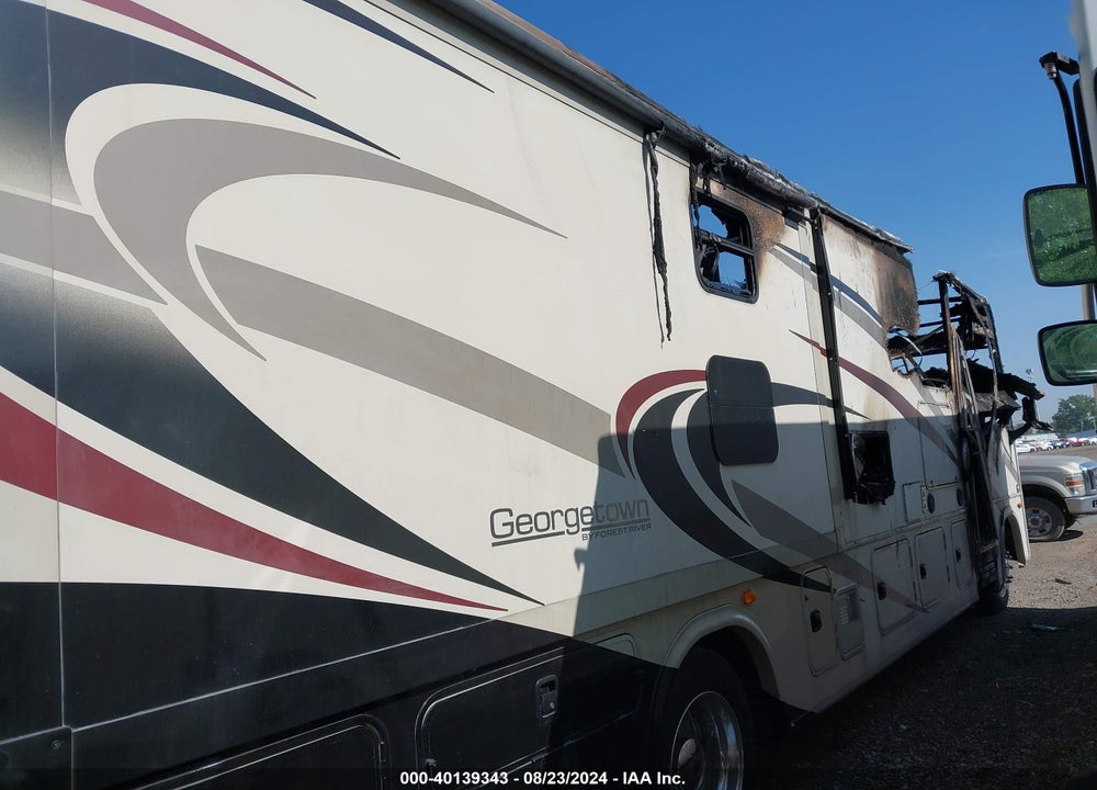 2019 FOREST RIVER 36B5 VIN: 1F66F5DY5J0A09240