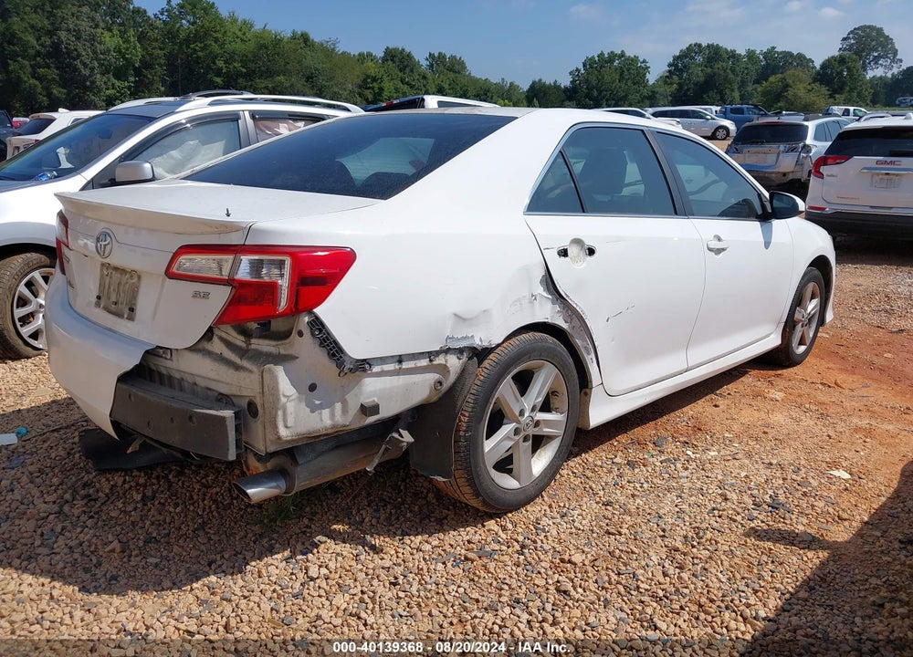 2014 TOYOTA CAMRY SE VIN: 4T1BF1FK0EU822833