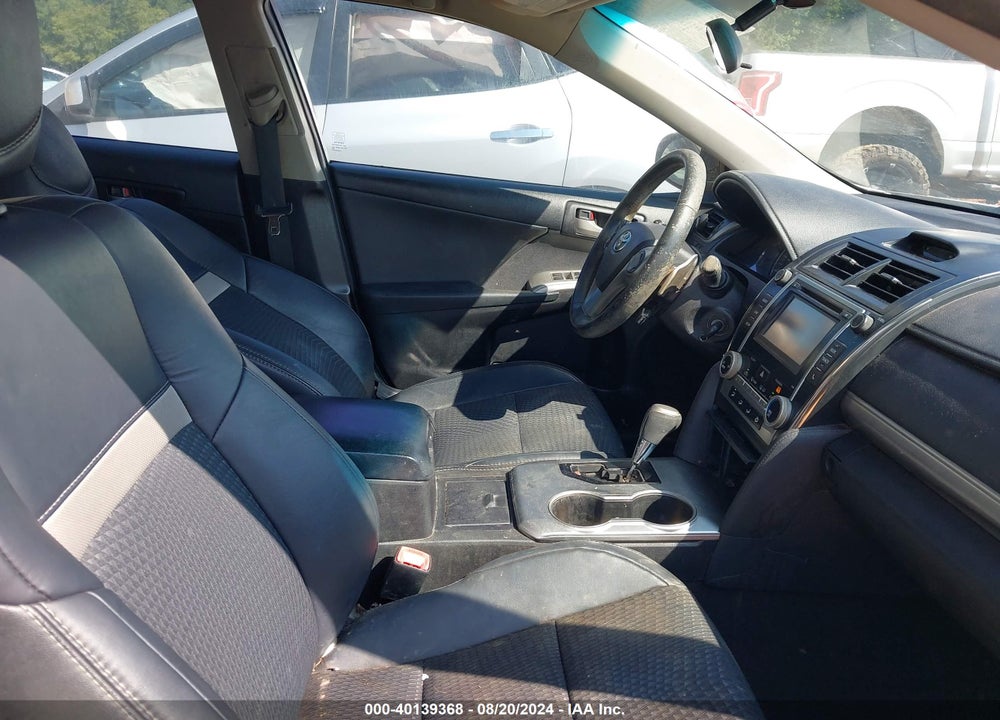 2014 TOYOTA CAMRY SE VIN: 4T1BF1FK0EU822833