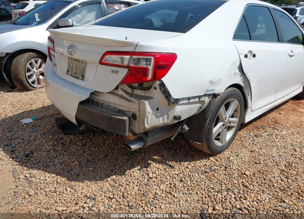 2014 TOYOTA CAMRY SE VIN: 4T1BF1FK0EU822833