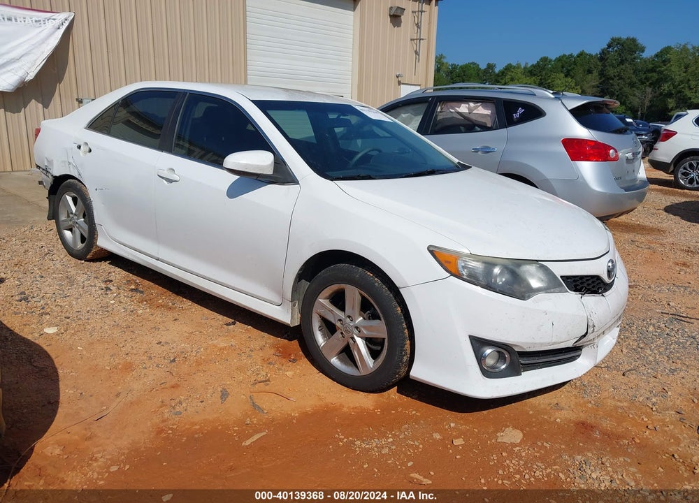 2014 TOYOTA CAMRY SE VIN: 4T1BF1FK0EU822833