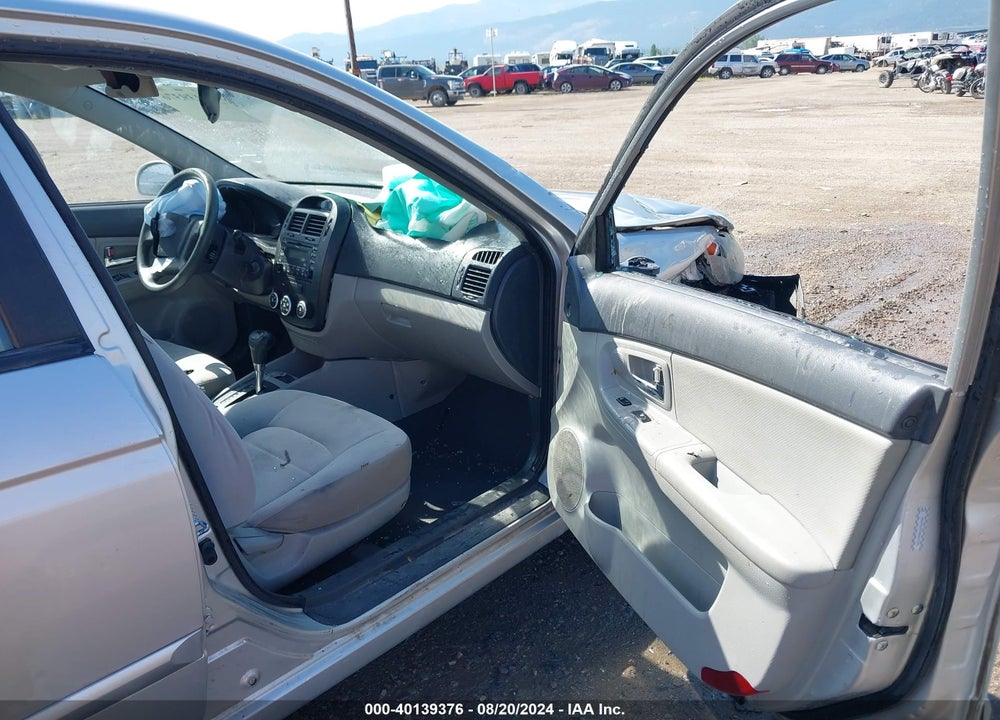 2009 KIA SPECTRA EX VIN: KNAFE221X95621143