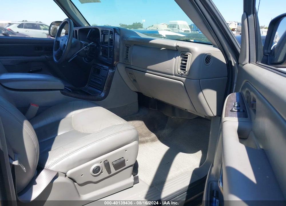 2004 GMC YUKON XL 1500 DENALI VIN: 1GKFK66U64J141533