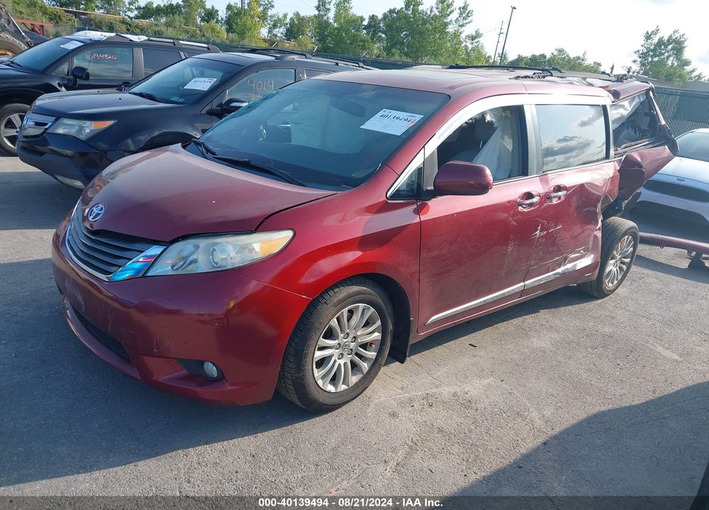 2012 TOYOTA SIENNA XLE V6 8 PASSENGER VIN: 5TDYK3DCXCS270549