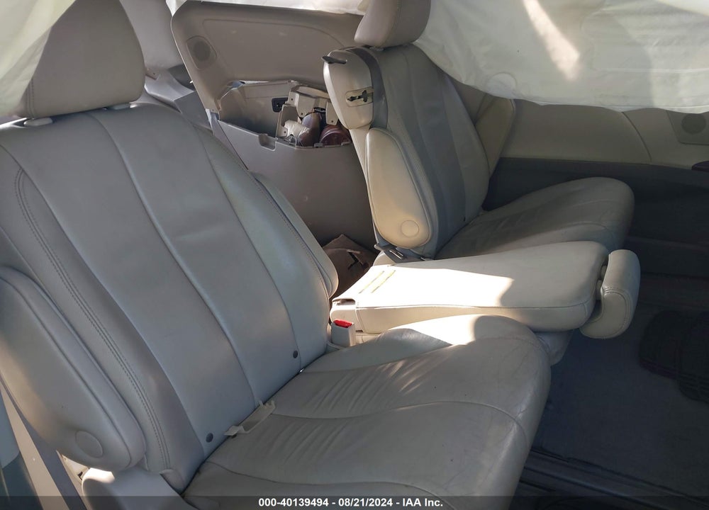 2012 TOYOTA SIENNA XLE V6 8 PASSENGER VIN: 5TDYK3DCXCS270549