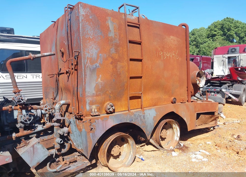 1989 MACK 600 R600 VIN: 1M2N187Y4KW028716