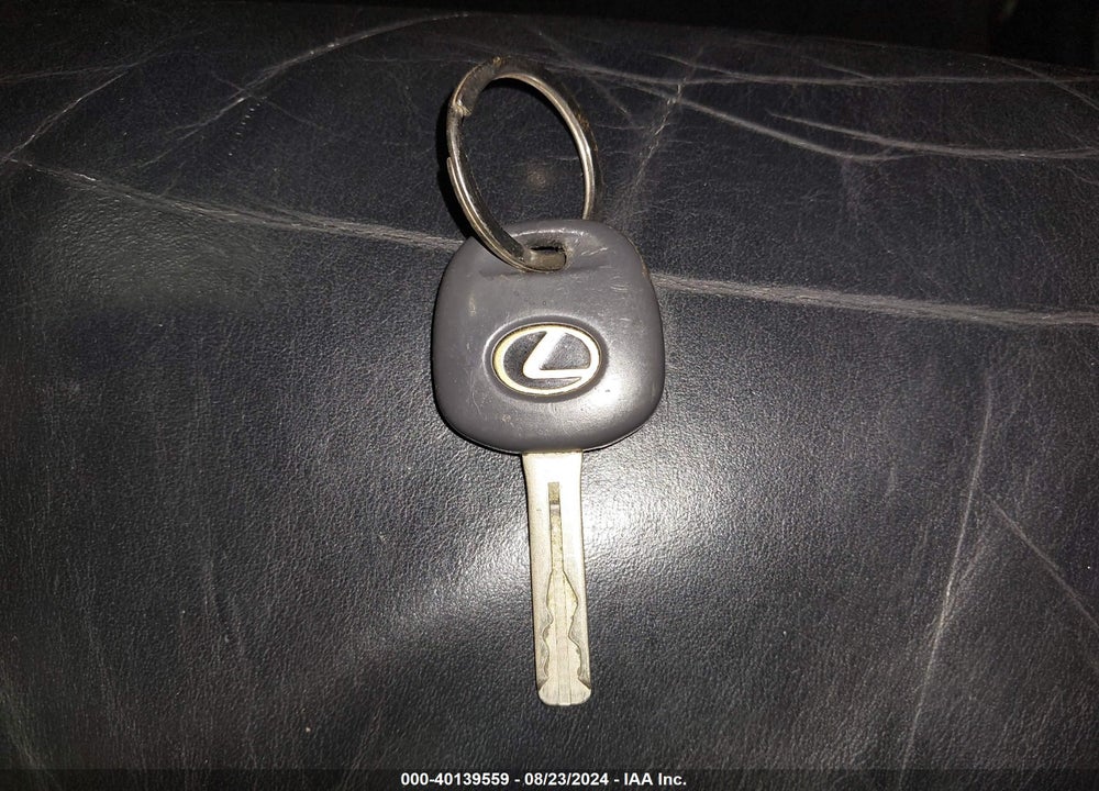 2001 LEXUS RX 300 VIN: JTJHF10U210204744