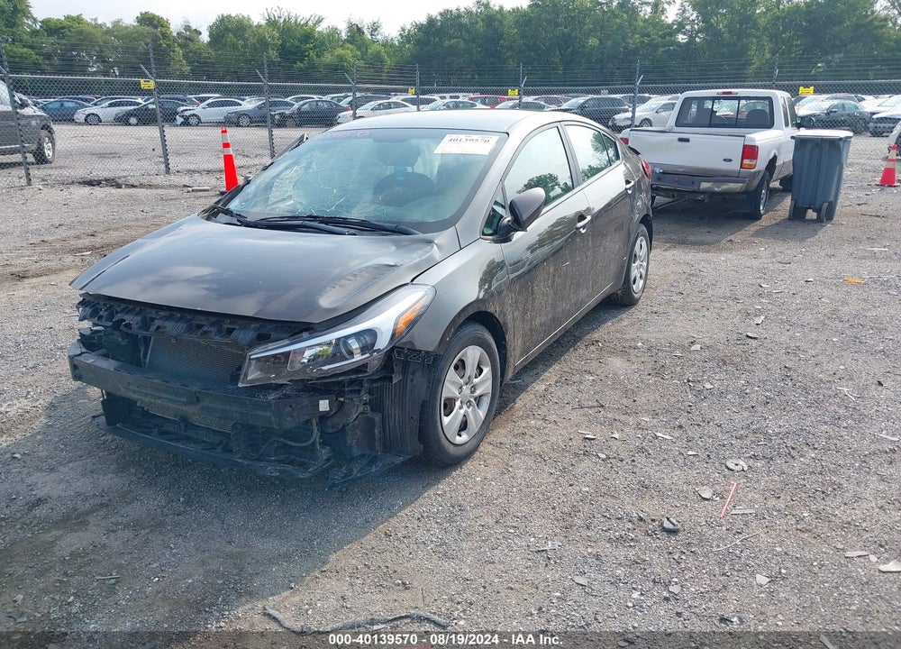 2018 KIA FORTE LX VIN: 3KPFL4A76JE164057
