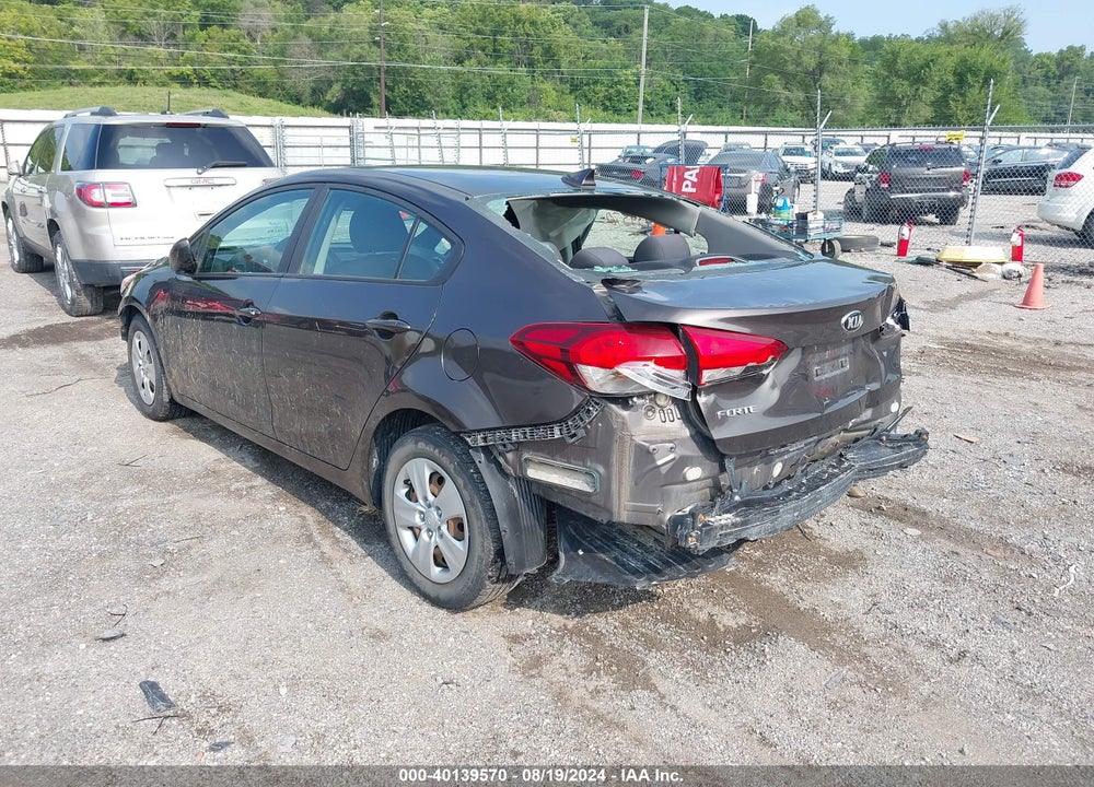 2018 KIA FORTE LX VIN: 3KPFL4A76JE164057