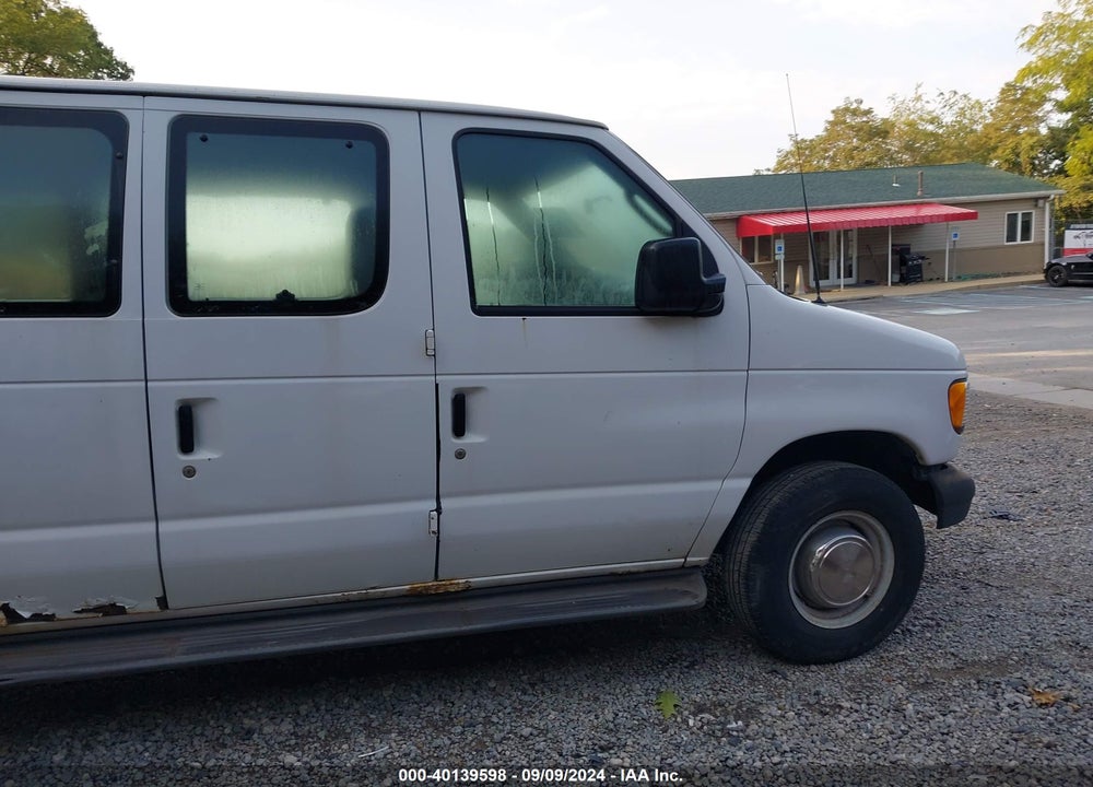 2003 FORD E-350 SUPER DUTY XL/XLT VIN: 1FBSS31L53HA38184