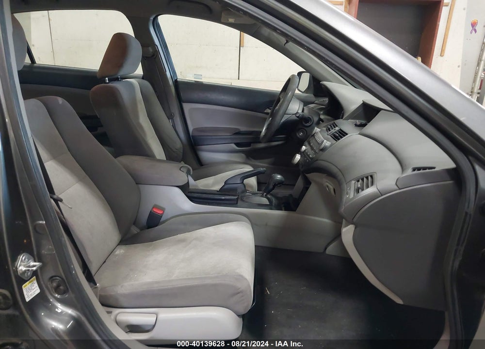 2010 HONDA ACCORD 2.4 LX VIN: 1HGCP2F33AA104811