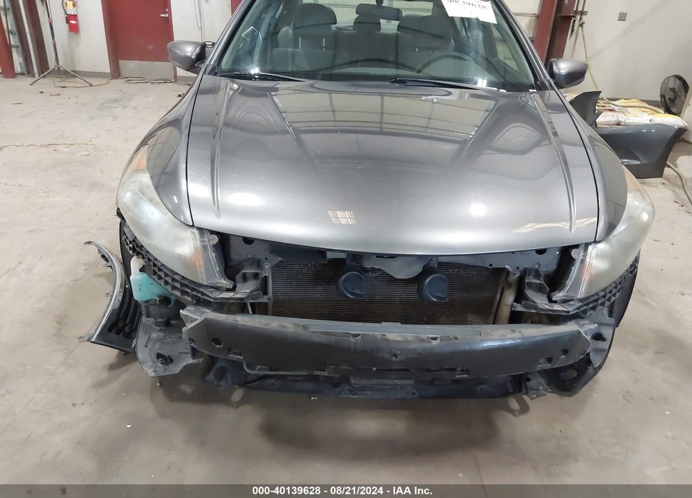 2010 HONDA ACCORD 2.4 LX VIN: 1HGCP2F33AA104811