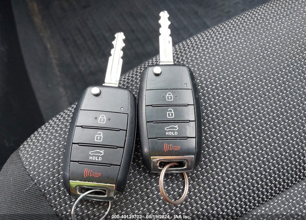 2018 KIA FORTE VIN: 3KPFK4A79JE178635