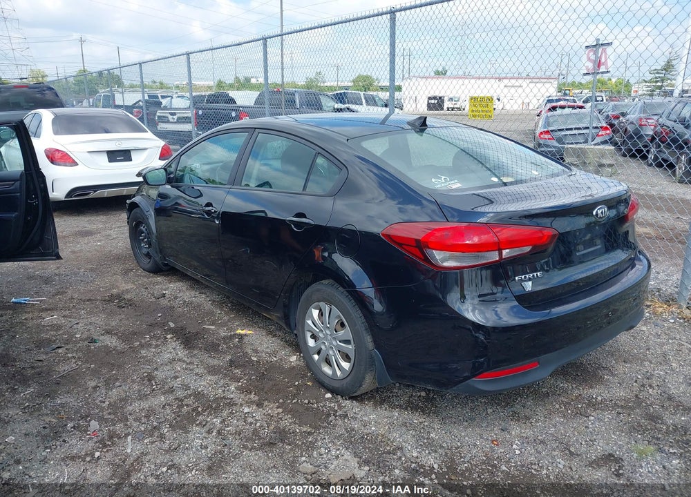 2018 KIA FORTE VIN: 3KPFK4A79JE178635