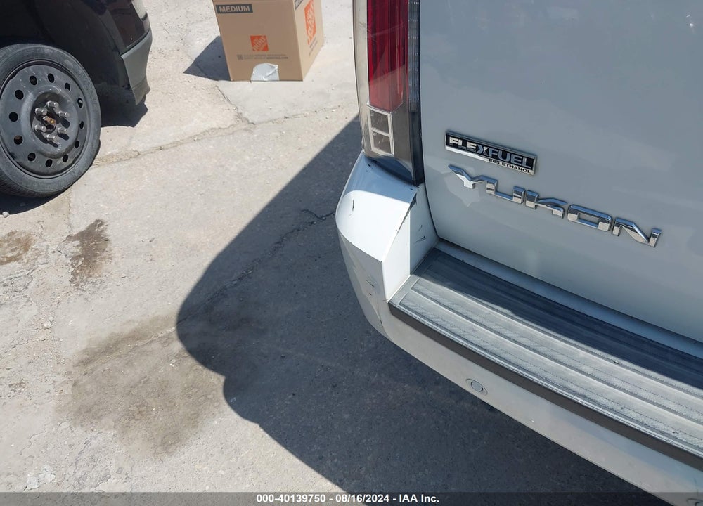 2009 GMC YUKON SLT2 VIN: 1GKFK33069R255332