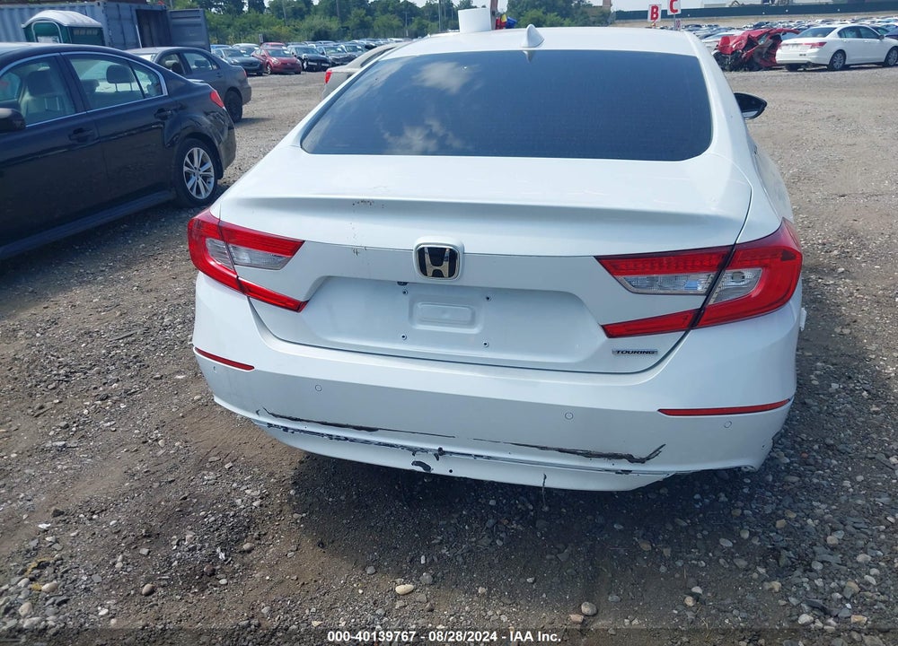 2018 HONDA ACCORD TOURING VIN: 1HGCV1F91JA029739