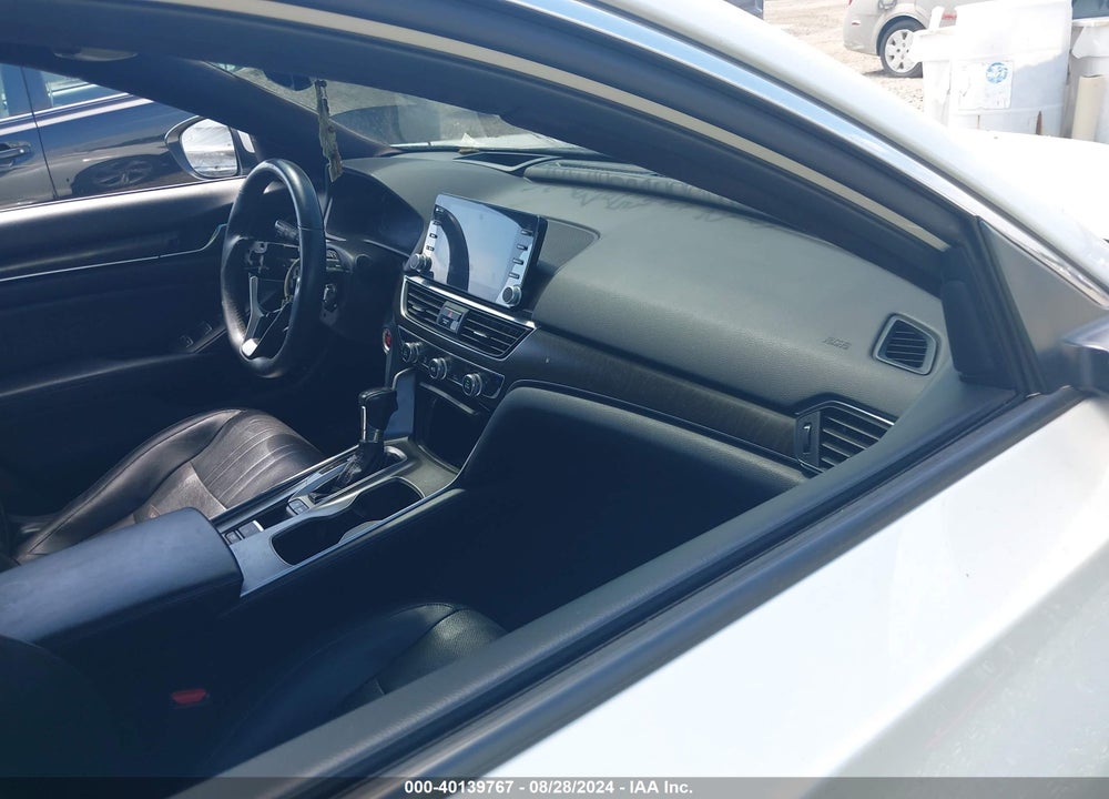 2018 HONDA ACCORD TOURING VIN: 1HGCV1F91JA029739