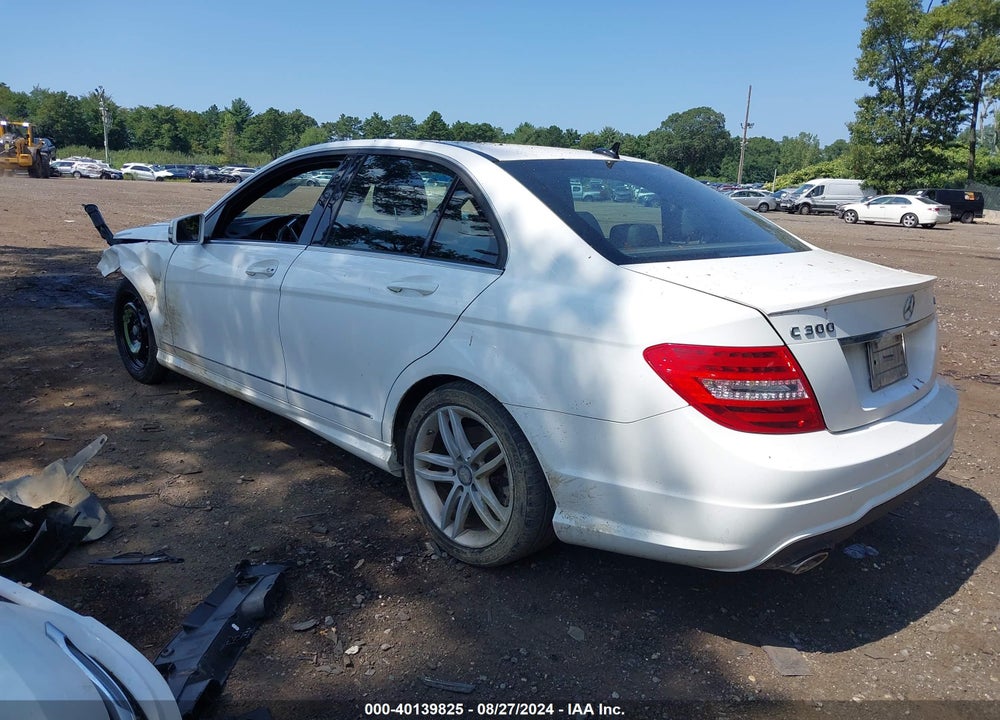 2013 MERCEDES-BENZ C 300 LUXURY 4MATIC/SPORT 4MATIC VIN: WDDGF8AB1DR300603