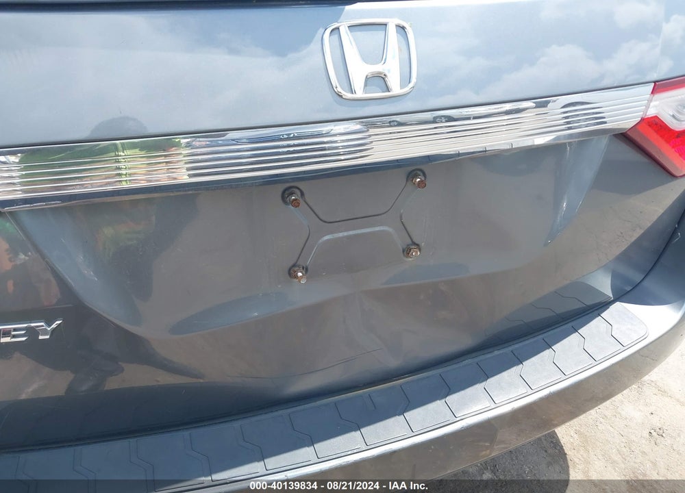 2011 HONDA ODYSSEY LX VIN: 5FNRL5H21BB078454