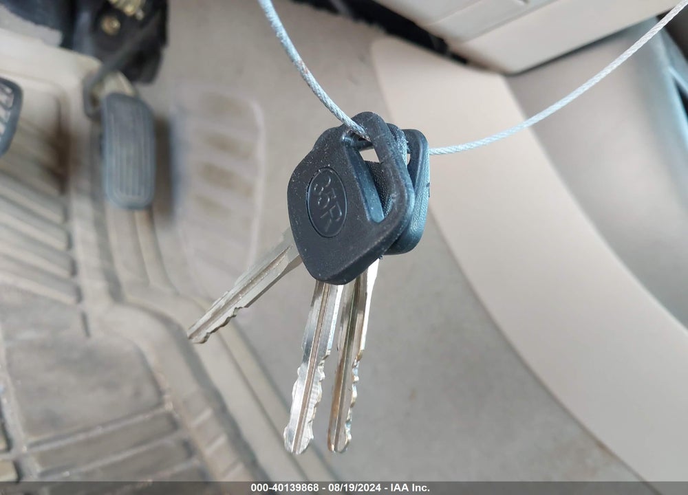 2003 TOYOTA CAMRY LE VIN: 4T1BE32K13U649745