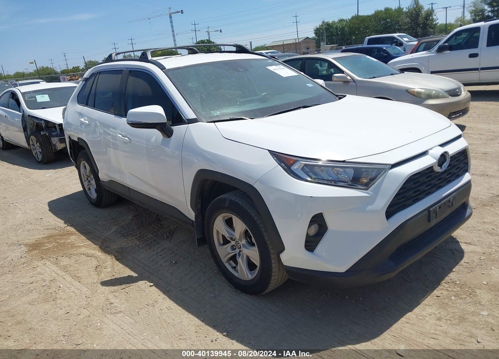 2021 TOYOTA RAV4 XLE VIN: 2T3W1RFV4MC148895