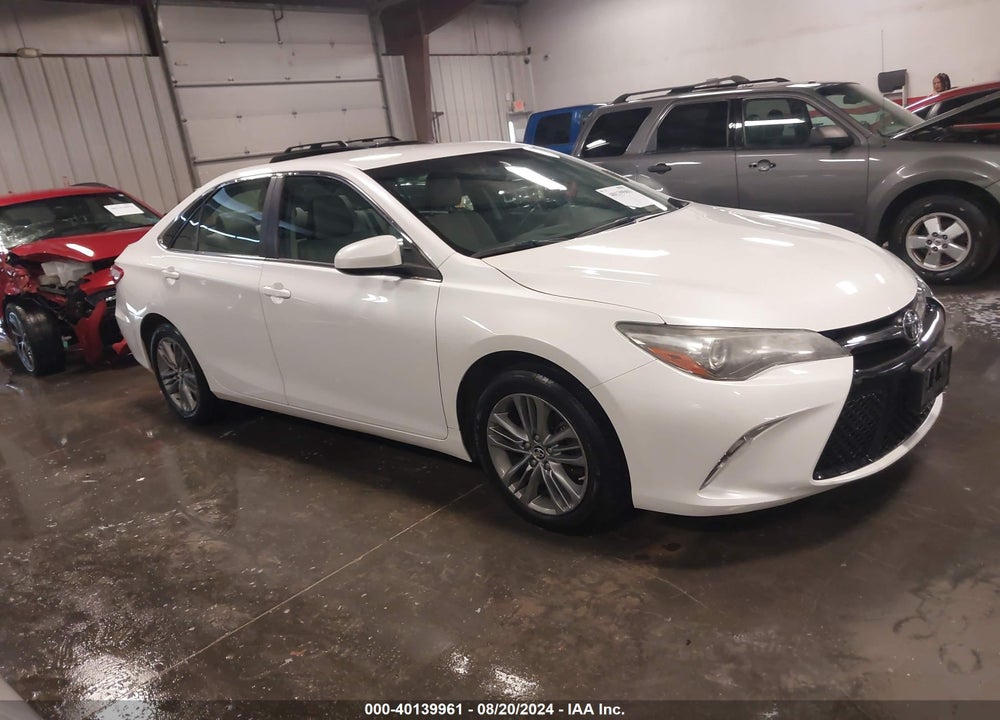 2015 TOYOTA CAMRY SE VIN: 4T1BF1FK7FU484851