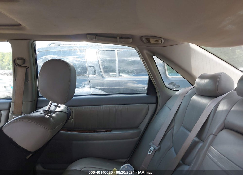 2001 TOYOTA AVALON XLS VIN: 4T1BF28B01U147157