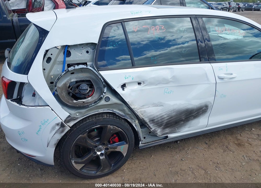 2017 VOLKSWAGEN GOLF GTI SE 4-DOOR VIN: 3VW447AU3HM007983