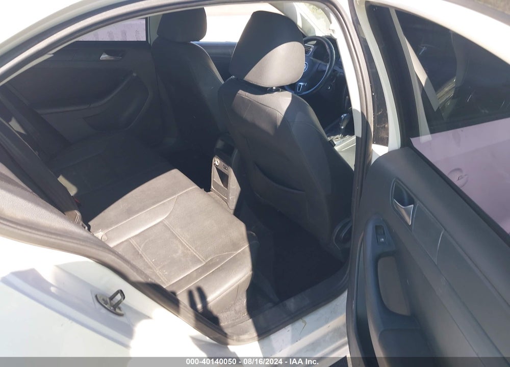 2012 VOLKSWAGEN JETTA 2.5L SE VIN: 3VWDP7AJ0CM346433