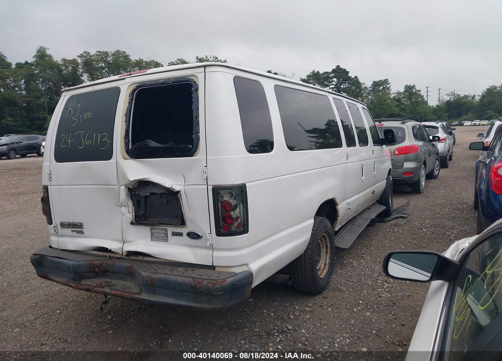 2011 FORD E-350 SUPER DUTY XL VIN: 1FBSS3BL0BDB28881