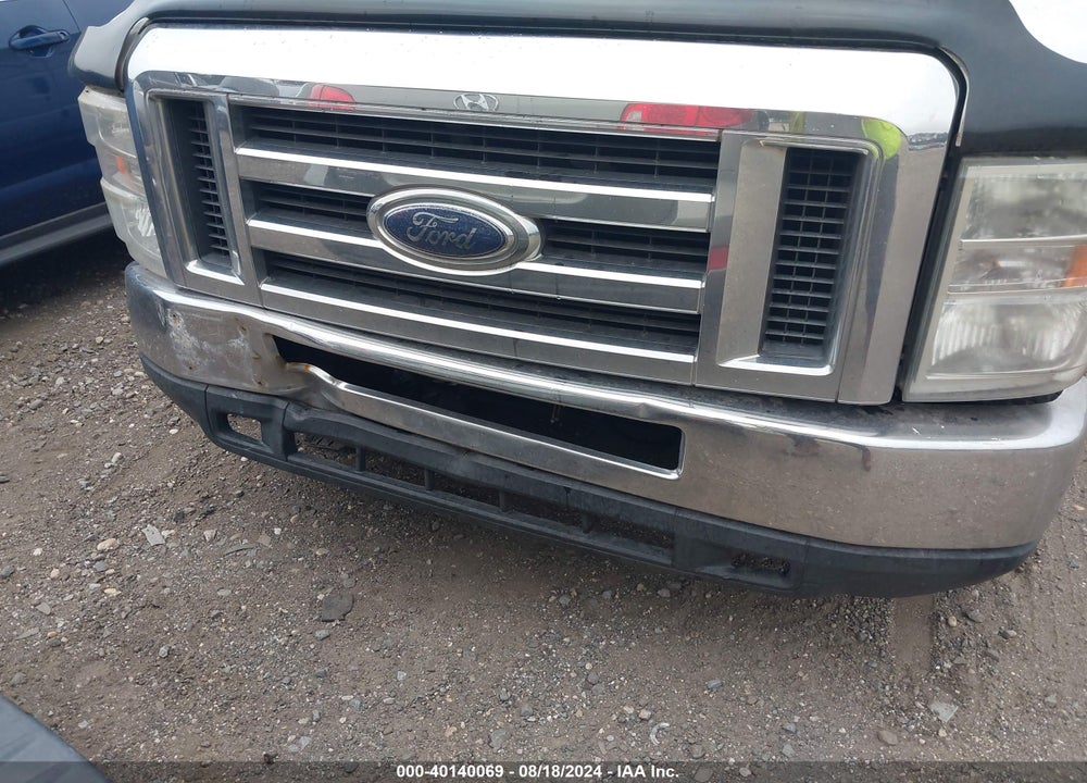 2011 FORD E-350 SUPER DUTY XL VIN: 1FBSS3BL0BDB28881