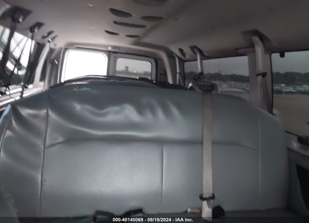 2011 FORD E-350 SUPER DUTY XL VIN: 1FBSS3BL0BDB28881