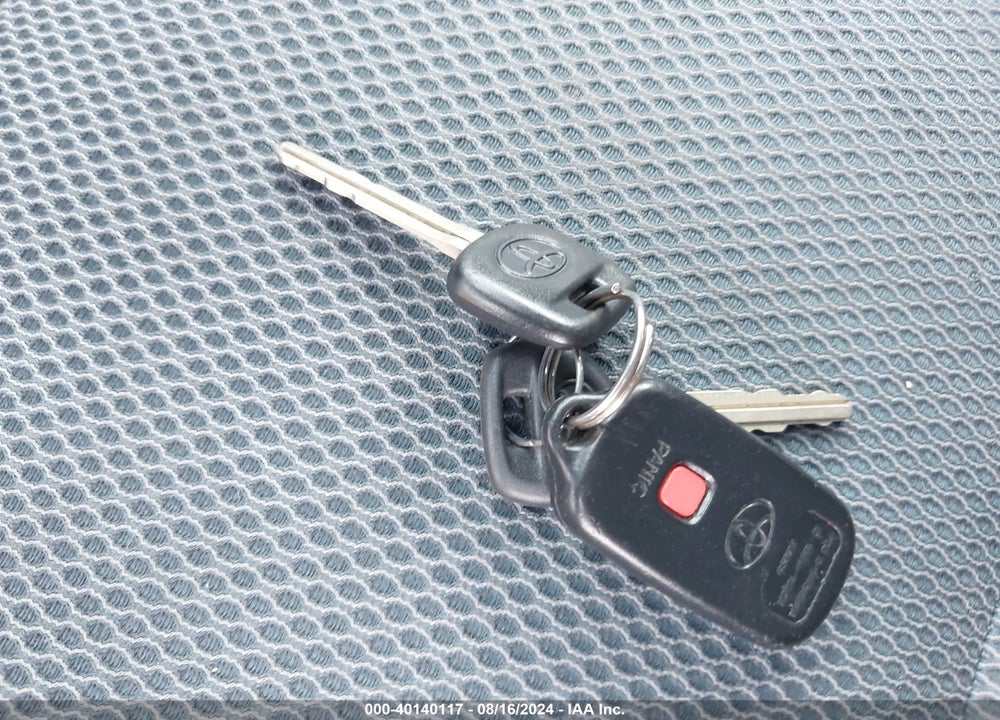2004 TOYOTA RAV4 VIN: JTEGD20V140003114