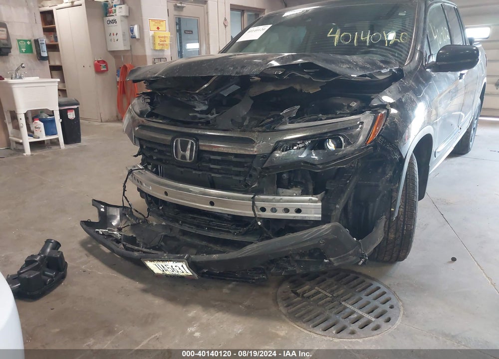 2017 HONDA RIDGELINE BLACK EDITION VIN: 5FPYK3F80HB008082