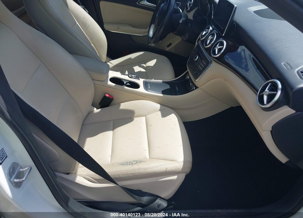 2015 MERCEDES-BENZ CLA 250 4MATIC VIN: WDDSJ4GB3FN179740