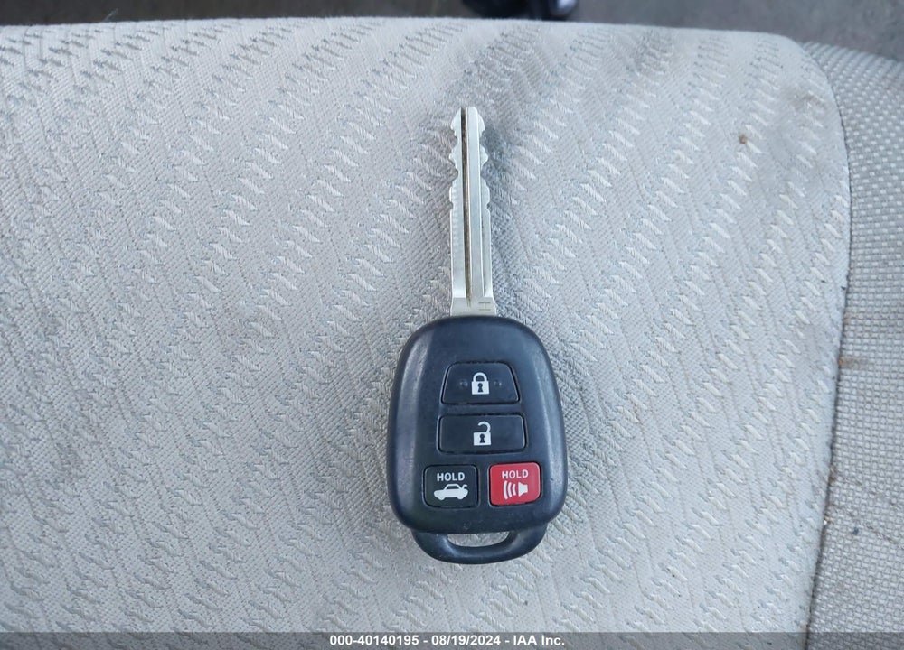 2017 TOYOTA CAMRY LE VIN: 4T1BF1FK5HU786948