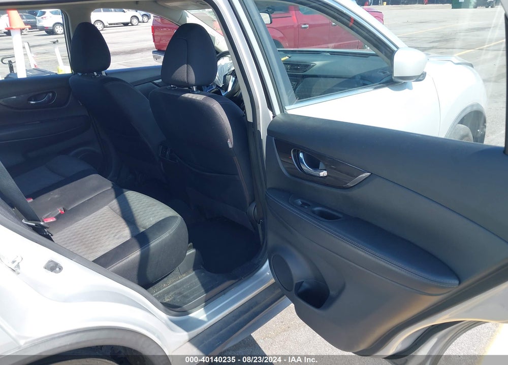 2018 NISSAN ROGUE S VIN: JN8AT2MV7JW314373