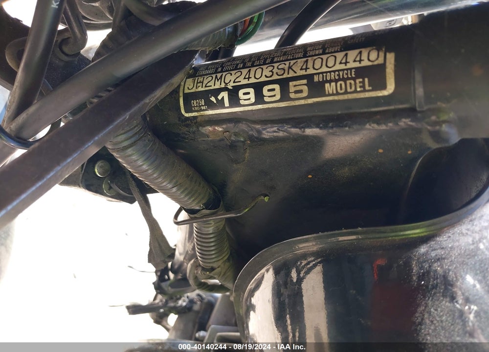 1995 HONDA CB250 VIN: JH2MC2403SK400440