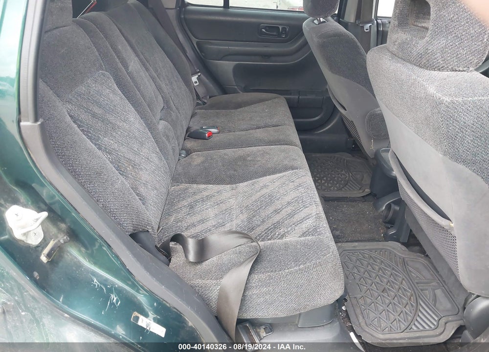 2000 HONDA CR-V LX VIN: JHLRD1843YC038022