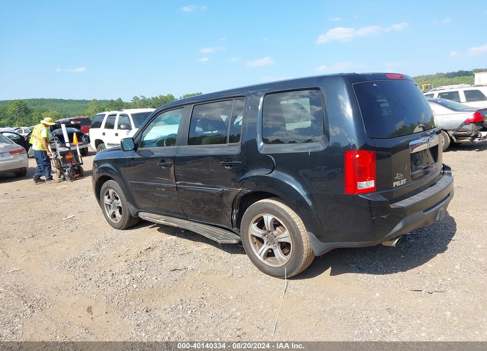 2015 HONDA PILOT SE VIN: 5FNYF3H3XFB006108