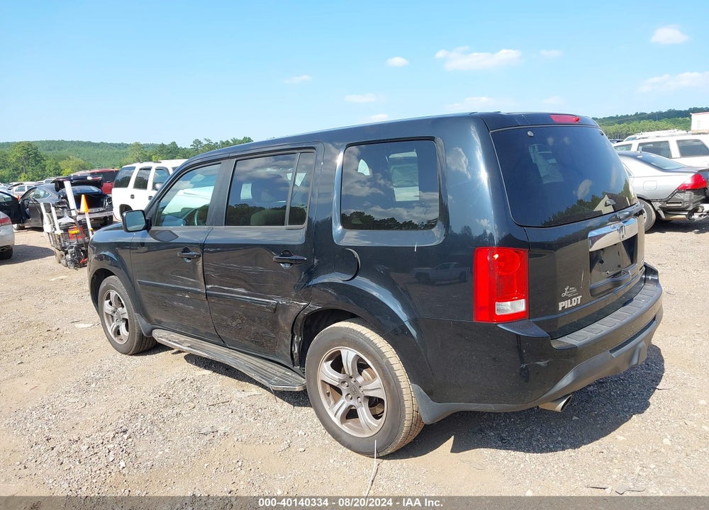 2015 HONDA PILOT SE VIN: 5FNYF3H3XFB006108