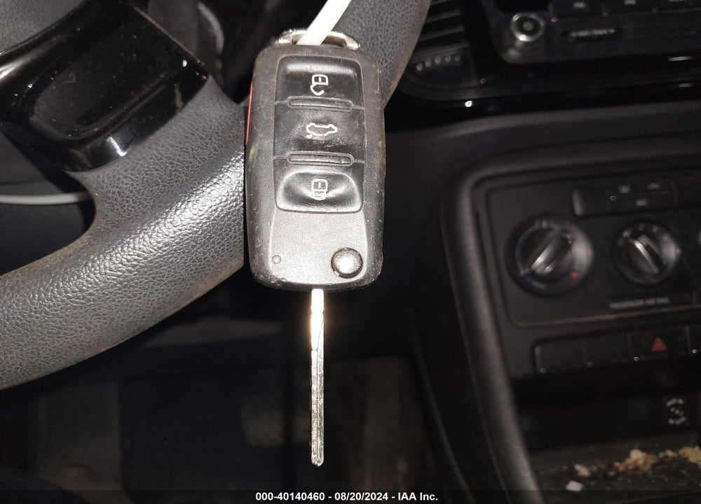 2013 VOLKSWAGEN BEETLE 2.5L ENTRY VIN: 3VWFP7AT5DM637327
