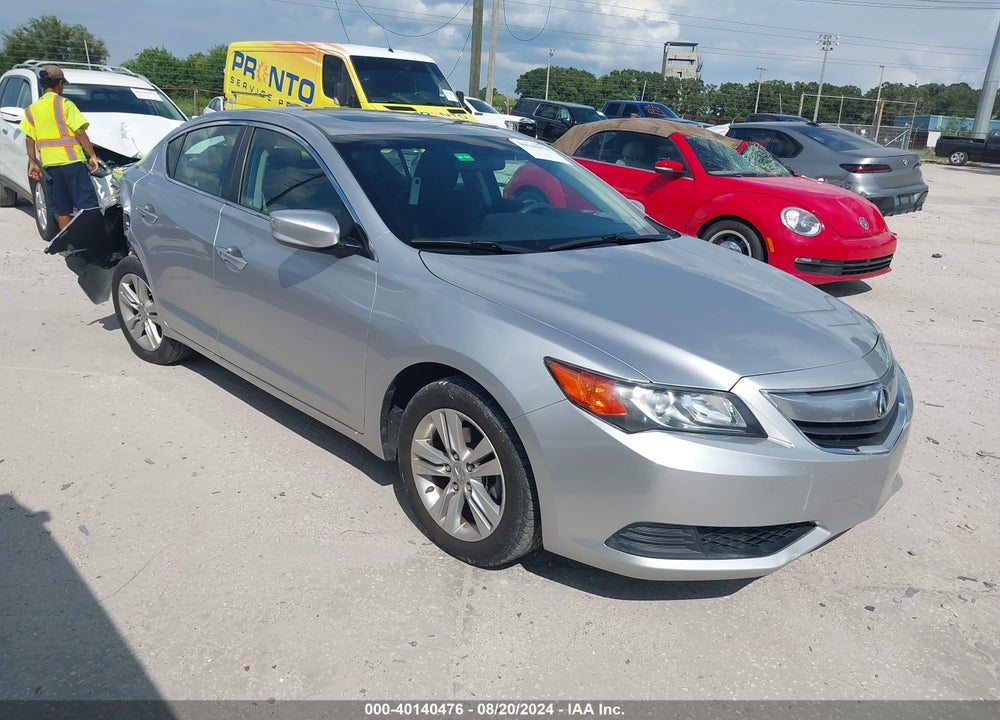 2013 ACURA ILX 2.0L VIN: 19VDE1F31DE021133