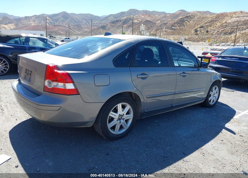 2006 VOLVO S40 2.4I VIN: YV1MS390462161958